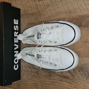 White size 8 Converse